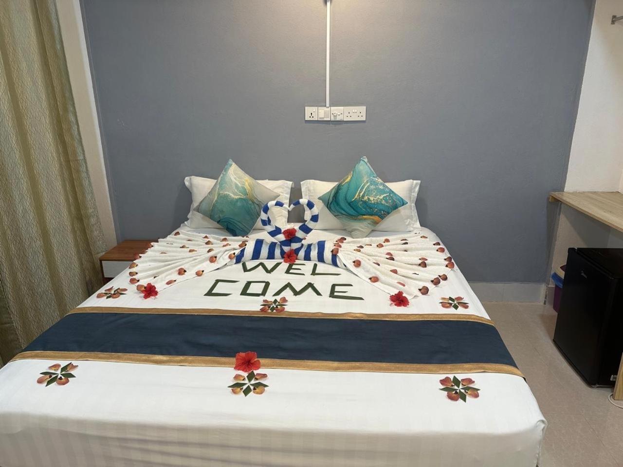 Sorenzo Maldives Thoddoo Exterior foto