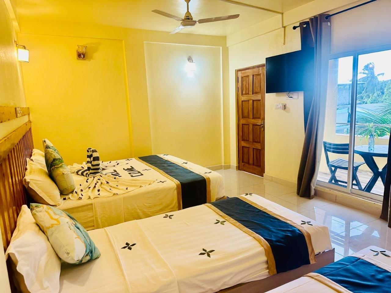 Sorenzo Maldives Thoddoo Exterior foto