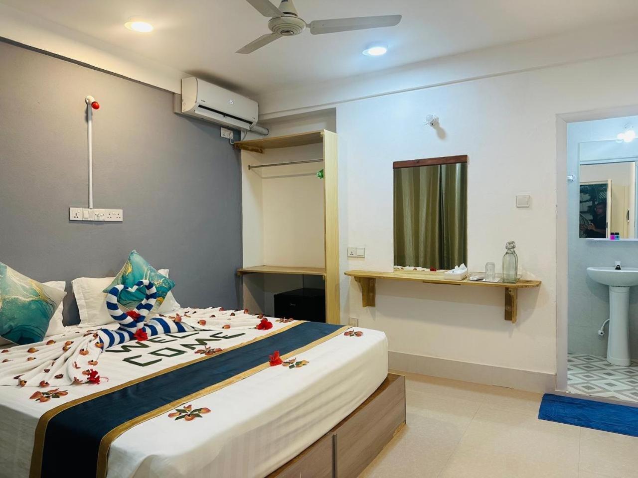 Sorenzo Maldives Thoddoo Exterior foto