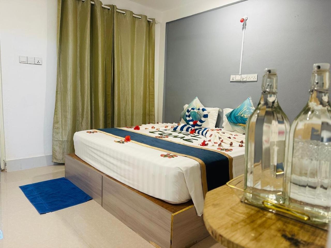 Sorenzo Maldives Thoddoo Exterior foto