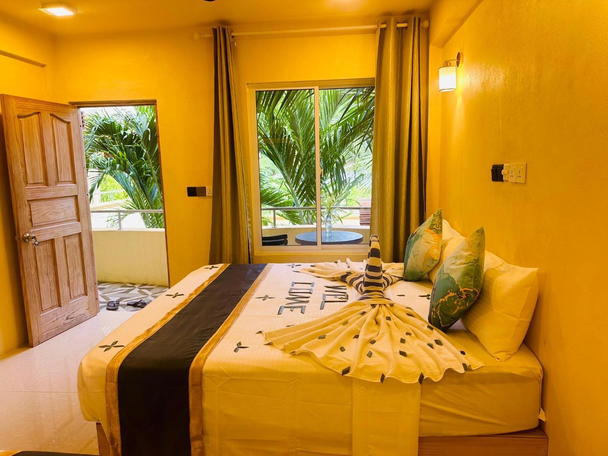 Sorenzo Maldives Thoddoo Exterior foto